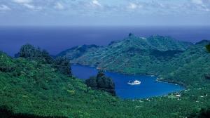 Französisch-Polynesien: Per Postschiff durch das Südsee-Paradies